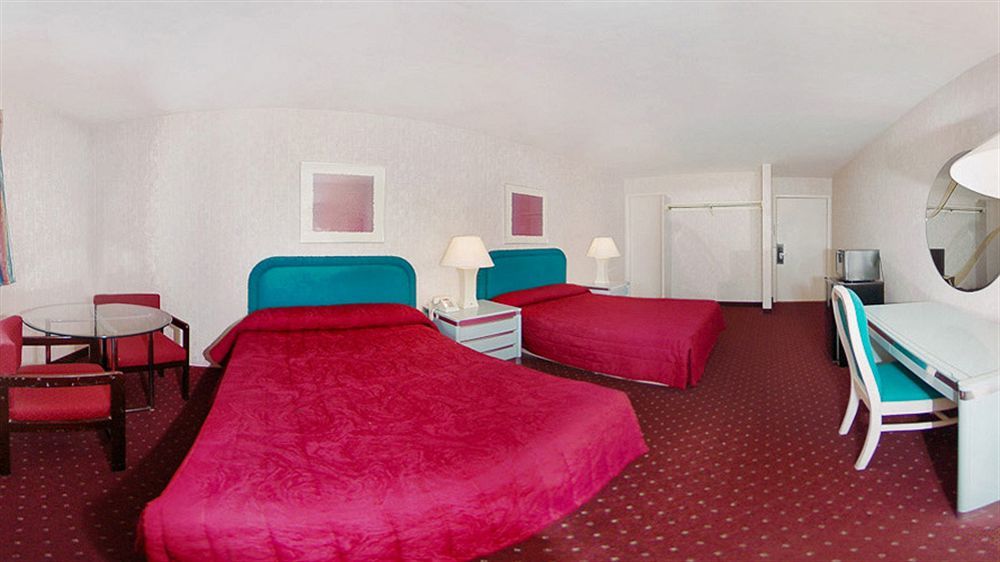 Rodeway Inn Parkway Galloway Exterior foto